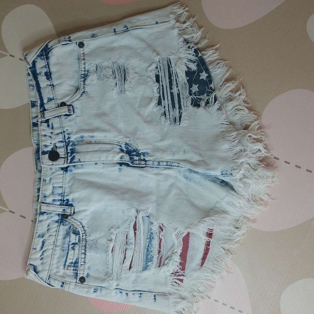 Mossimo patriotic hi-waist shorts. Size 26 (4)